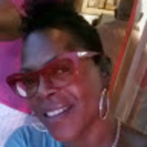 Meet your Posher, Beverly